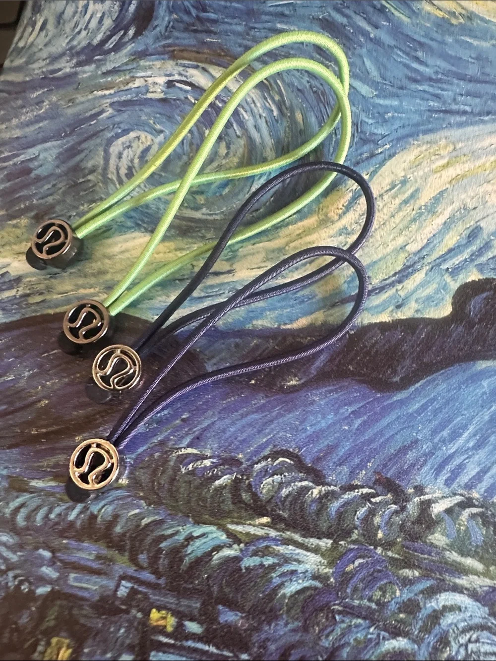 lululemon athletica zipper pull or hair tie Navy and  Green